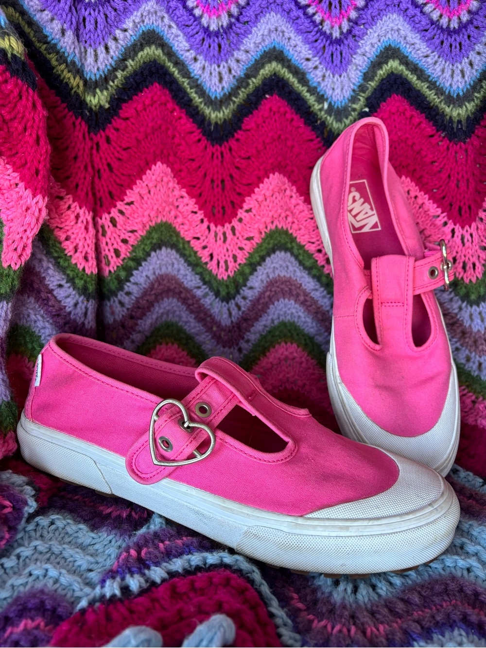 Vans 93 Mary Jane Pink heart sneakers size 10